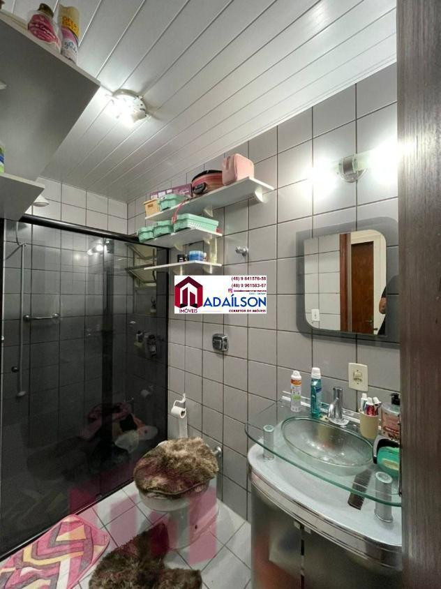 Imagem Imóvel com 3 Quartos à Venda, 1 m²