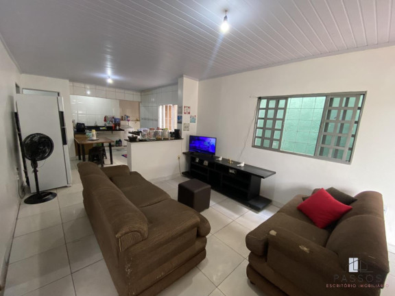 Casa com 3 Quartos à Venda, 128 m²