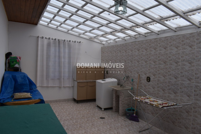 Imagem Casa com 4 Quartos à Venda, 183 m² em Região Da Abernéssia - Campos Do Jordão