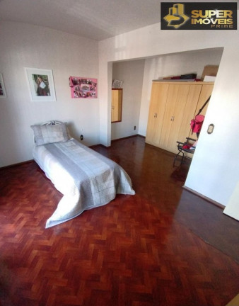 Imagem Casa com 4 Quartos à Venda, 202 m² em Centro - Pelotas Imagem Casa com 4 Quartos à Venda, 202 m² em Centro - Pelotas