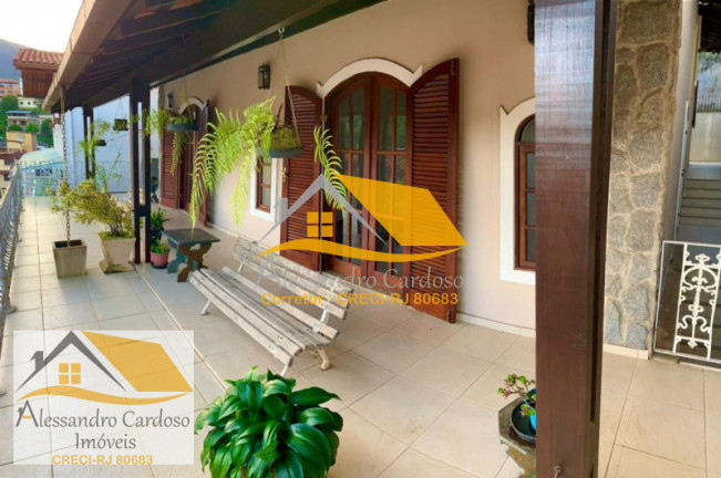 Imagem Casa com 6 Quartos à Venda, 320 m² em Loteamento Sitio Jacina - Nova Friburgo