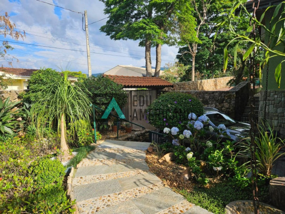 Imagem Casa com 4 Quartos à Venda, 265 m² em Jardim Tapajós - Atibaia