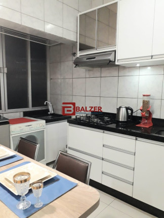 Imagem Apartamento com 3 Quartos à Venda, 76 m² em Centro - Florianópolis Imagem Apartamento com 3 Quartos à Venda, 76 m² em Centro - Florianópolis