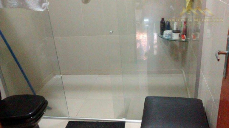 Imagem Casa com 3 Quartos à Venda, 220 m² em Jóquei Clube - Fortaleza Imagem Casa com 3 Quartos à Venda, 220 m² em Jóquei Clube - Fortaleza