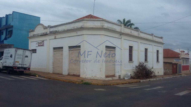 Imóvel Comercial à Venda, 460 m² em Centro - Pirassununga