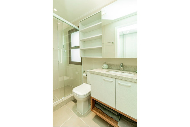 Imagem Apartamento com 3 Quartos à Venda, 153 m² em Menino Deus - Porto Alegre Imagem Apartamento com 3 Quartos à Venda, 153 m² em Menino Deus - Porto Alegre