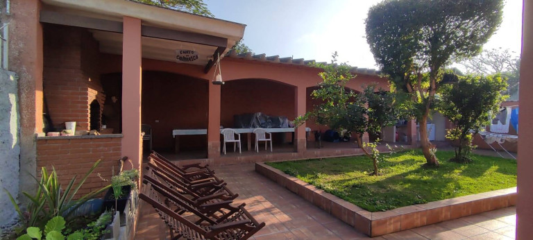 Imagem Casa com 4 Quartos à Venda, 420 m² em Centro - Peruíbe Imagem Casa com 4 Quartos à Venda, 420 m² em Centro - Peruíbe