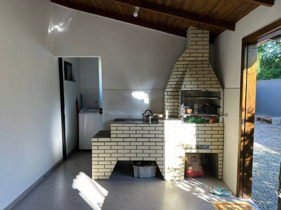 Imagem Casa com 3 Quartos à Venda, 130 m² em Centro - Balneário Barra Do Sul Imagem Casa com 3 Quartos à Venda, 130 m² em Centro - Balneário Barra Do Sul