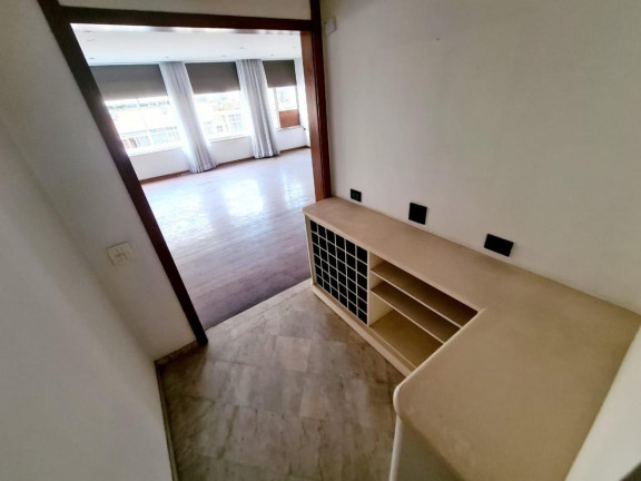 Imagem Apartamento com 4 Quartos à Venda, 220 m² em Copacabana - Rio De Janeiro Imagem Apartamento com 4 Quartos à Venda, 220 m² em Copacabana - Rio De Janeiro