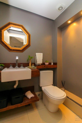 Imagem Casa com 3 Quartos à Venda, 290 m² em Guarujá - Porto Alegre Imagem Casa com 3 Quartos à Venda, 290 m² em Guarujá - Porto Alegre