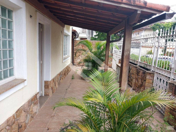 Casa com 5 Quartos à Venda, 200 m² em Campo Grande - Rio De Janeiro
