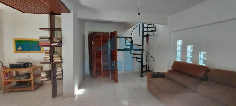 Imagem Casa com 4 Quartos à Venda, 1.500 m² em Vila Velha - Angra Dos Reis