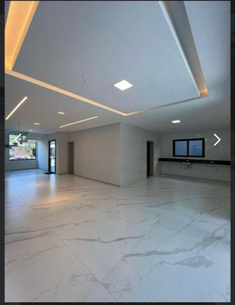 Casa com 4 Quartos à Venda, 390 m² em  Alphaville - Santana De Parnaíba