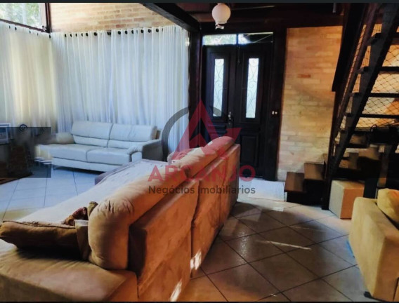 Imagem Casa com 3 Quartos à Venda, 300 m² em Roseira - Mairiporã Imagem Casa com 3 Quartos à Venda, 300 m² em Roseira - Mairiporã