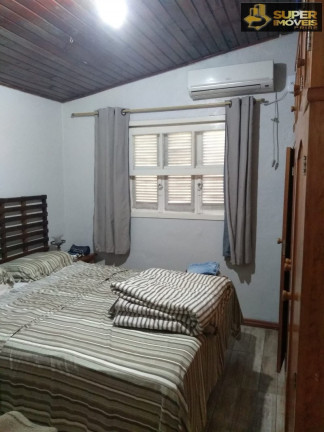 Imagem Casa com 2 Quartos à Venda, 1.100 m² em Três Vendas - Pelotas Imagem Casa com 2 Quartos à Venda, 1.100 m² em Três Vendas - Pelotas