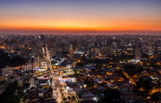 Imagem Imóvel com 3 Quartos à Venda, 90 m² em Cambuí - Campinas