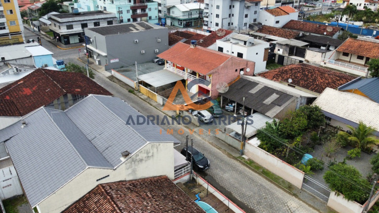 Imagem Imóvel com 4 Quartos à Venda, 427 m² em Gravatá - Navegantes Imagem Imóvel com 4 Quartos à Venda, 427 m² em Gravatá - Navegantes