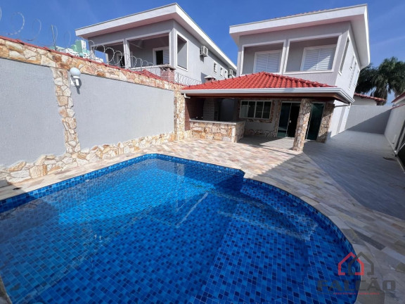 Sobrado com 4 Quartos à Venda, 197 m² em Balneário Flórida - Praia Grande