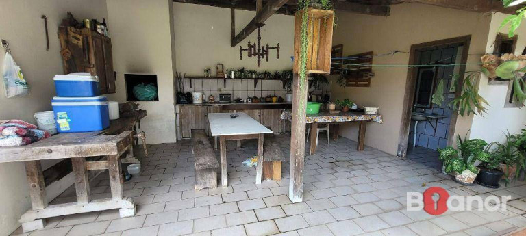 Imagem Casa com 4 Quartos à Venda, 250 m² em Escola Agrícola - Blumenau Imagem Casa com 4 Quartos à Venda, 250 m² em Escola Agrícola - Blumenau