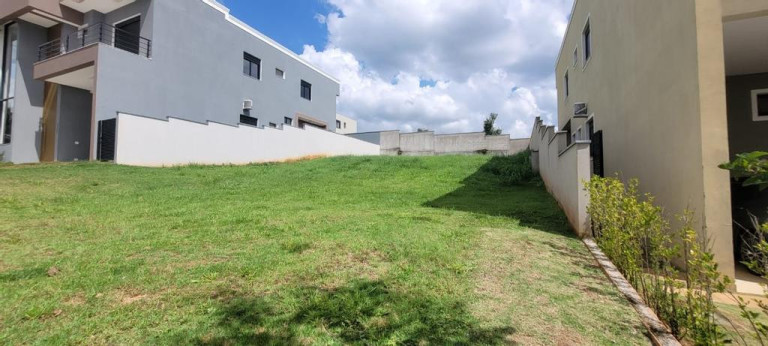Imagem Terreno à Venda, 451 m² em Alphaville Dom Pedro - Campinas Imagem Terreno à Venda, 451 m² em Alphaville Dom Pedro - Campinas