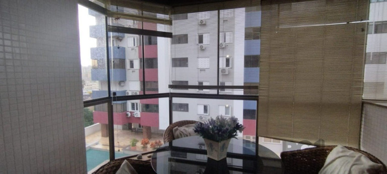 Imagem Apartamento com 2 Quartos à Venda, 110 m² em Menino Deus - Porto Alegre Imagem Apartamento com 2 Quartos à Venda, 110 m² em Menino Deus - Porto Alegre