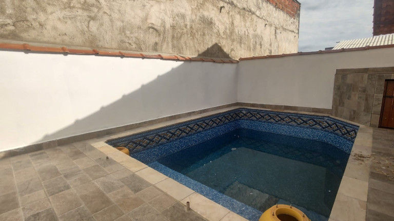 Imagem Casa com 2 Quartos à Venda, 126 m² em Jardim Leonor Jussara - Mongaguá Imagem Casa com 2 Quartos à Venda, 126 m² em Jardim Leonor Jussara - Mongaguá