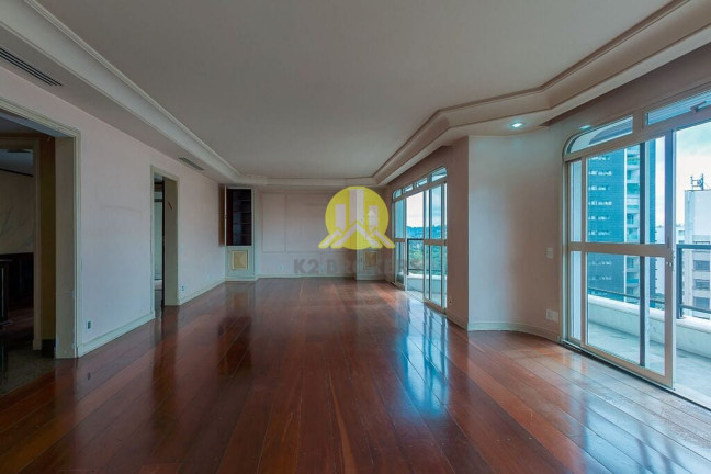 Imagem Apartamento com 3 Quartos à Venda, 185 m² em Itaim Bibi - São Paulo