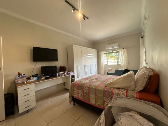 Imagem Casa com 3 Quartos à Venda, 213 m² em Vila Itatiaia - Goiânia Imagem Casa com 3 Quartos à Venda, 213 m² em Vila Itatiaia - Goiânia