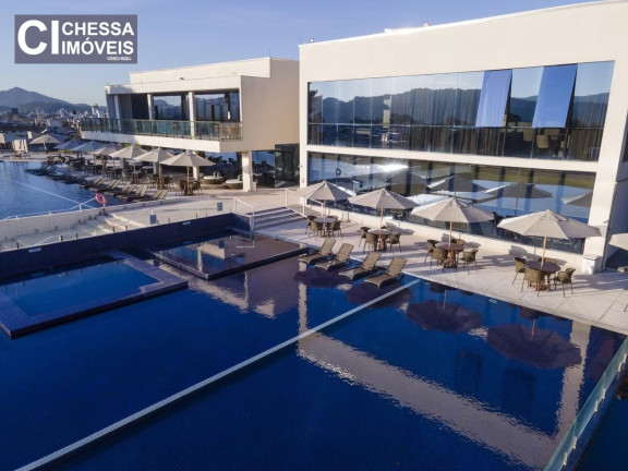 Imagem Casa com 4 Quartos à Venda, 605 m² em Centro - Camboriú Imagem Casa com 4 Quartos à Venda, 605 m² em Centro - Camboriú