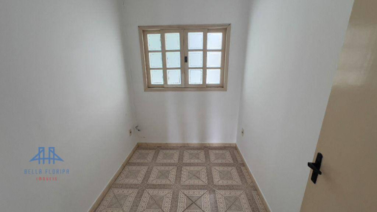 Imagem Casa com 3 Quartos para Alugar, 400 m² em Rio Tavares - Florianópolis Imagem Casa com 3 Quartos para Alugar, 400 m² em Rio Tavares - Florianópolis