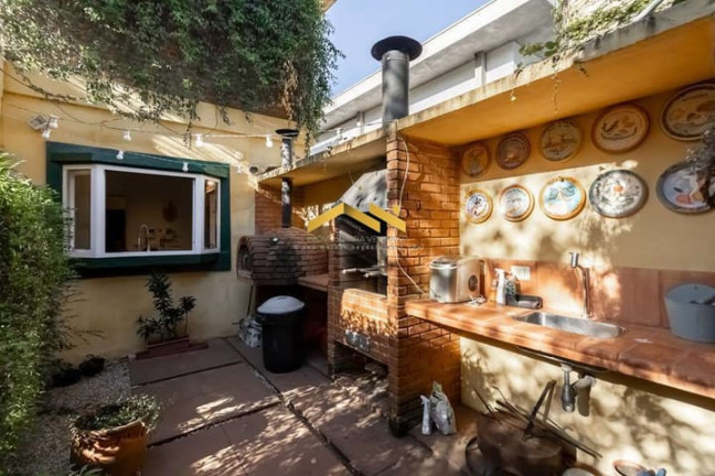 Casa com 3 Quartos à Venda, 308 m² em Alto De Pinheiros - São Paulo