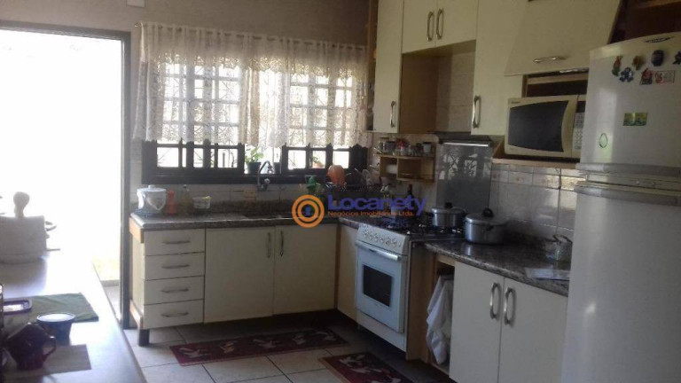 Imagem Sobrado com 3 Quartos à Venda, 217 m² em Quarta Divisão - Ribeirão Pires