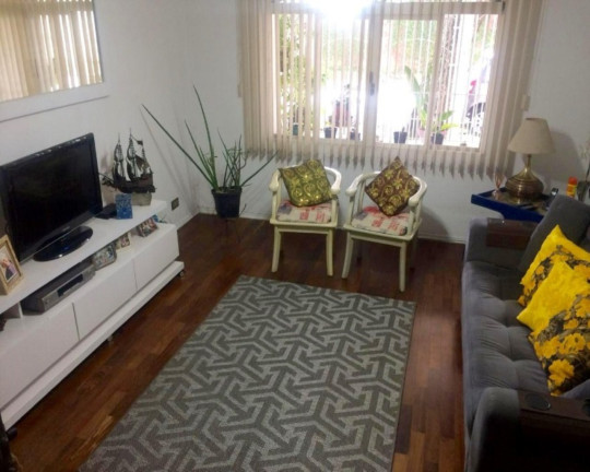 Casa com 3 Quartos à Venda, 143 m² em Cidade Moncoes - Sao Paulo