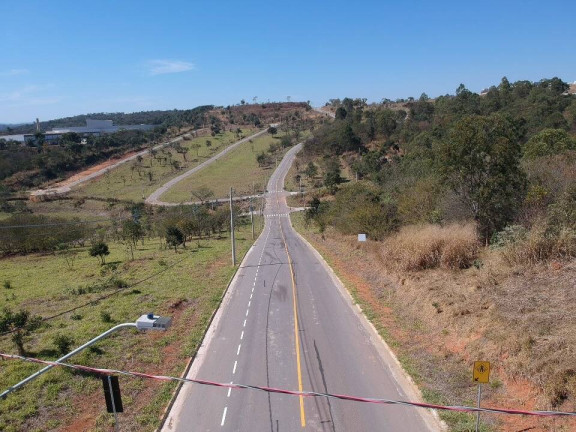 Imagem Terreno à Venda, 400 m² em Vespasiano Imagem Terreno à Venda, 400 m² em Vespasiano