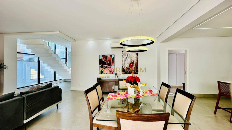 Imagem Sobrado com 3 Quartos à Venda, 363 m² em Urbanova - São José Dos Campos