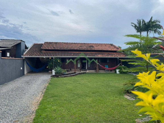 Imagem Casa com 3 Quartos à Venda, 334 m² em Salinas - Balneário Barra Do Sul Imagem Casa com 3 Quartos à Venda, 334 m² em Salinas - Balneário Barra Do Sul