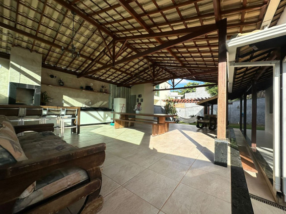 Imagem Casa com 4 Quartos à Venda, 372 m² em Cabral - Contagem Imagem Casa com 4 Quartos à Venda, 372 m² em Cabral - Contagem