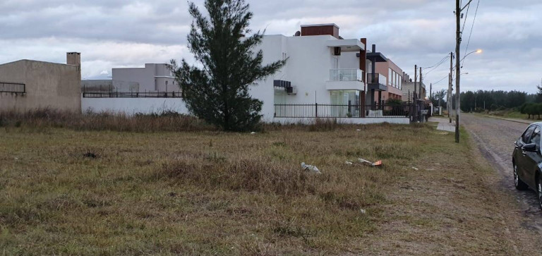 Imagem Terreno à Venda, em Capão Da Canoa Imagem Terreno à Venda, em Capão Da Canoa