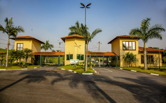 Terreno em Condomínio à Venda,  em Parque Residencial Jequitibá - Jacareí