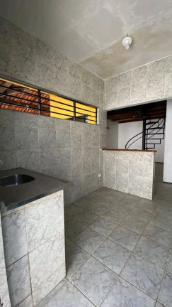 Imagem Casa com 3 Quartos à Venda, 385 m² em Santa Lia - Teresina Imagem Casa com 3 Quartos à Venda, 385 m² em Santa Lia - Teresina