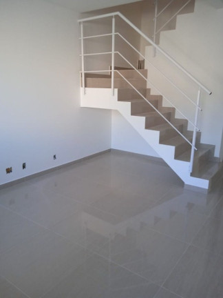 Imagem Sobrado com 2 Quartos à Venda, 82 m² em Sertão Do Maruim - São José Imagem Sobrado com 2 Quartos à Venda, 82 m² em Sertão Do Maruim - São José