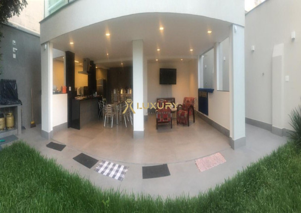 Imagem Imóvel com 4 Quartos à Venda,  em Floresta - Belo Horizonte