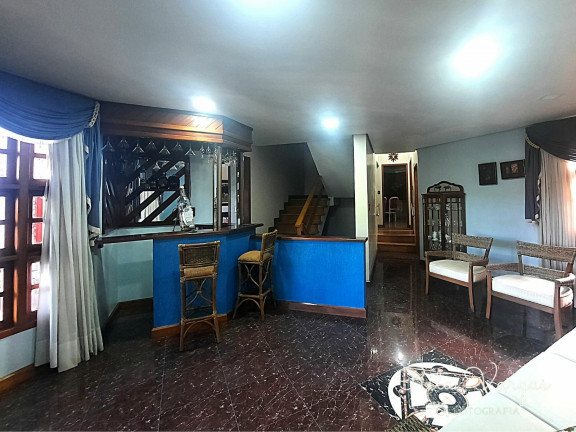 Imagem Imóvel com 3 Quartos à Venda, 351 m² em São Lucas - Viamão