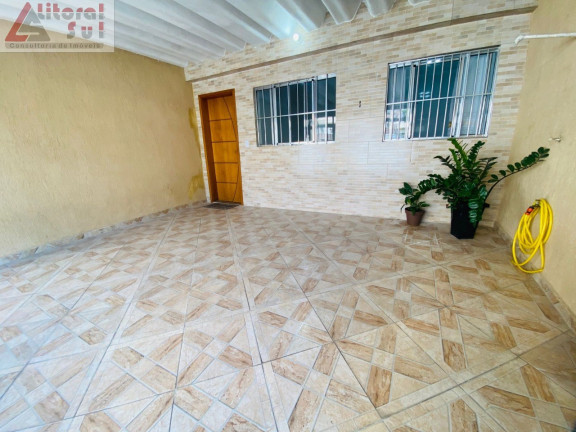 Casa com 2 Quartos à Venda, 75 m² em Tupi - Praia Grande
