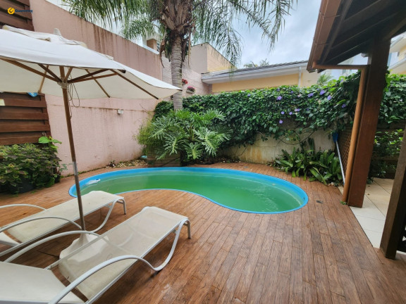 Imagem Casa com 4 Quartos à Venda, 345 m² em João Paulo - Florianópolis Imagem Casa com 4 Quartos à Venda, 345 m² em João Paulo - Florianópolis