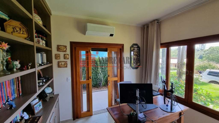 Imagem Casa de Condomínio com 4 Quartos à Venda, 380 m² em Jardim Indaiá - Embu Das Artes Imagem Casa de Condomínio com 4 Quartos à Venda, 380 m² em Jardim Indaiá - Embu Das Artes
