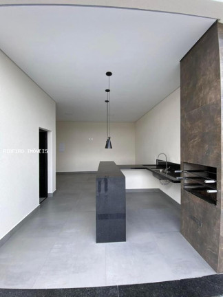 Imagem Casa com 3 Quartos à Venda, 220 m² em Portais (polvilho) - Cajamar Imagem Casa com 3 Quartos à Venda, 220 m² em Portais (polvilho) - Cajamar