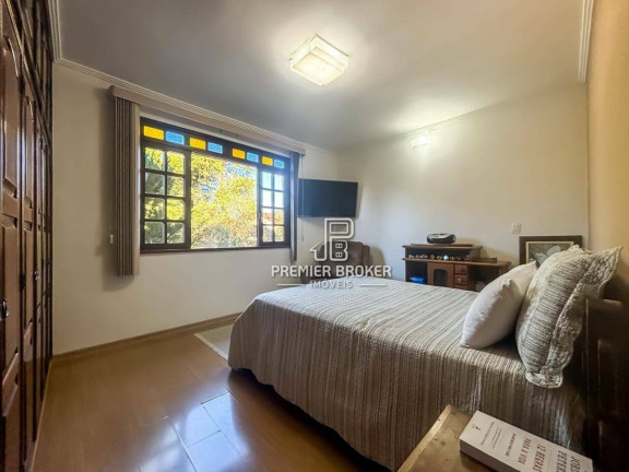 Imagem Casa com 4 Quartos à Venda, 128 m² em Granja Guarani - Teresópolis