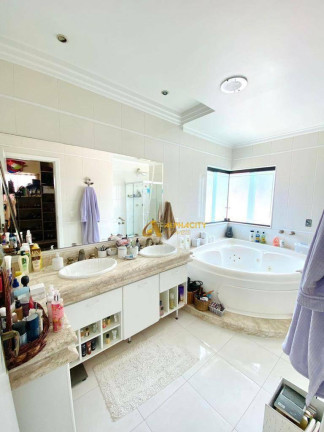 Imagem Casa com 3 Quartos à Venda, 397 m² em Residencial Cinco (alphaville) - Santana De Parnaíba