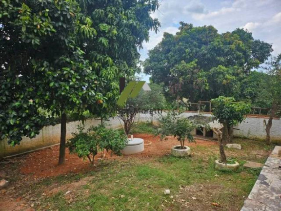 Imagem Casa com 3 Quartos à Venda, 253 m²